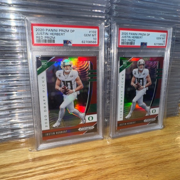 (2) 2020 Panini Prizm Justin Herbert RC Red Prizm DP QB PSA 10 Gem Mint - LOT 2 - Picture 2 of 3